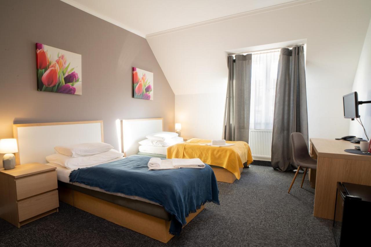 Teledom Hotel Kosice Luaran gambar