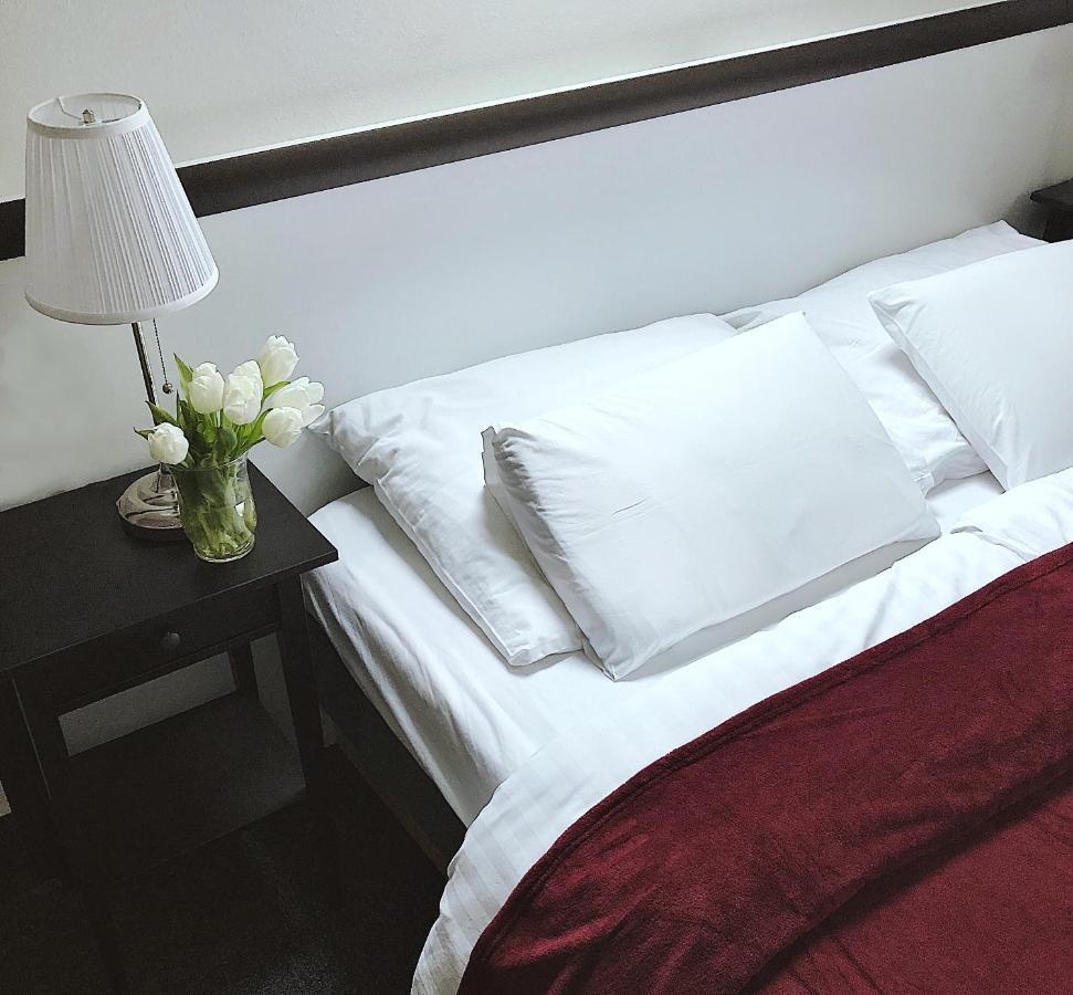 Teledom Hotel Kosice Luaran gambar