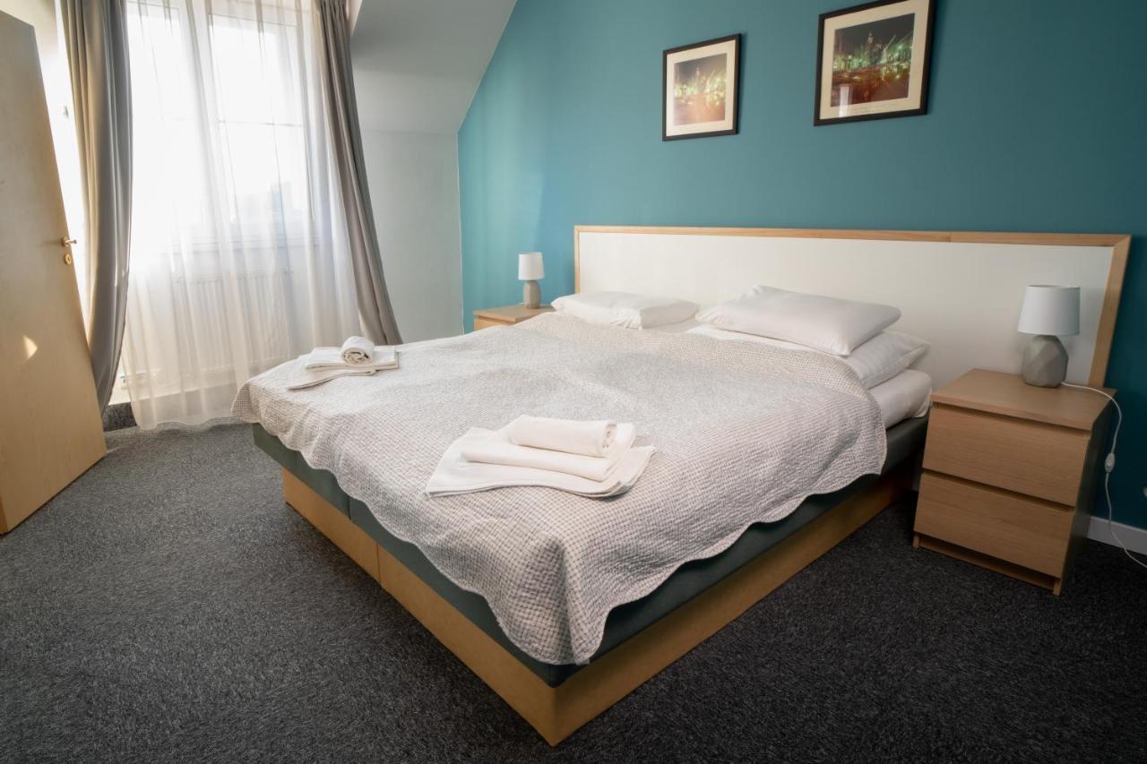 Teledom Hotel Kosice Luaran gambar