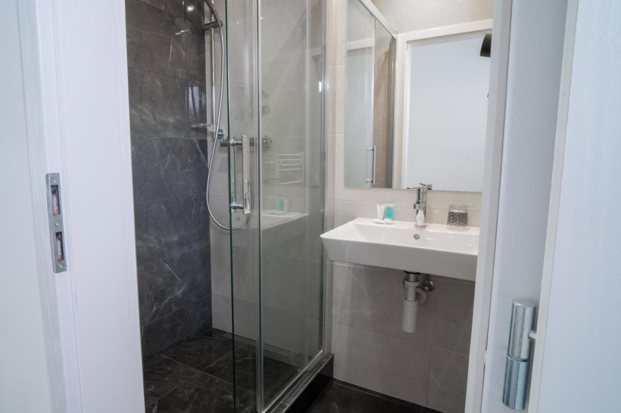 Teledom Hotel Kosice Luaran gambar